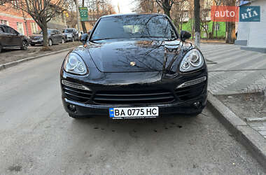Внедорожник / Кроссовер Porsche Cayenne 2014 в Кропивницком