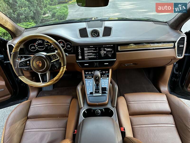 Позашляховик / Кросовер Porsche Cayenne 2018 в Києві