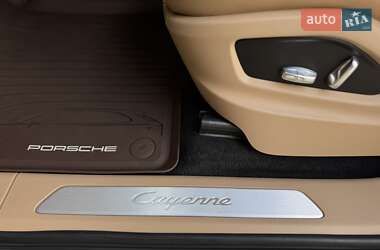 Внедорожник / Кроссовер Porsche Cayenne 2019 в 