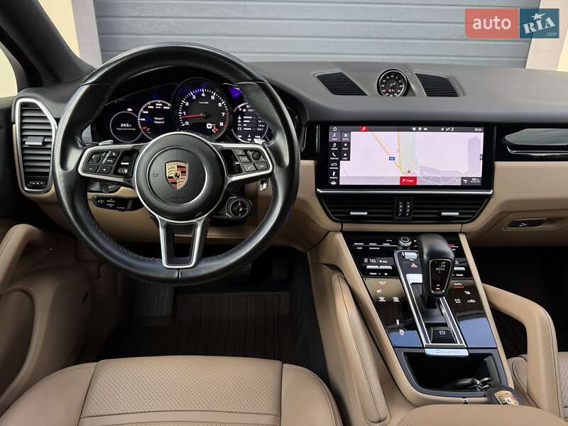 Позашляховик / Кросовер Porsche Cayenne 2019 в Стрию