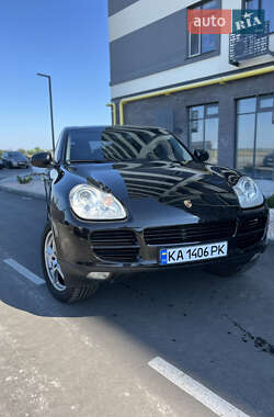 Внедорожник / Кроссовер Porsche Cayenne 2005 в 