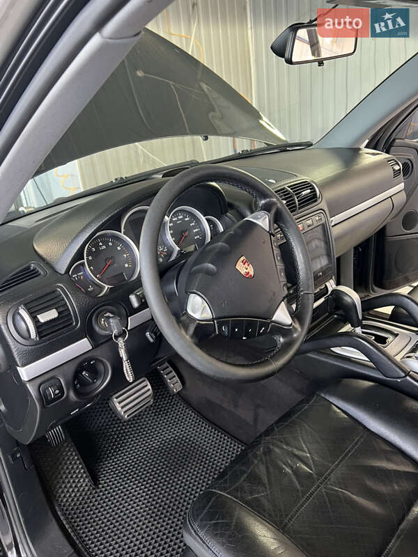 Позашляховик / Кросовер Porsche Cayenne 2005 в Сумах