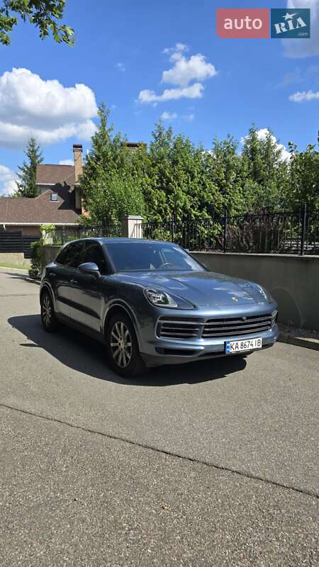 Внедорожник / Кроссовер Porsche Cayenne 2019 в Киеве