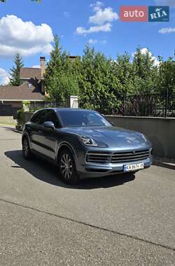 Внедорожник / Кроссовер Porsche Cayenne 2019 в 