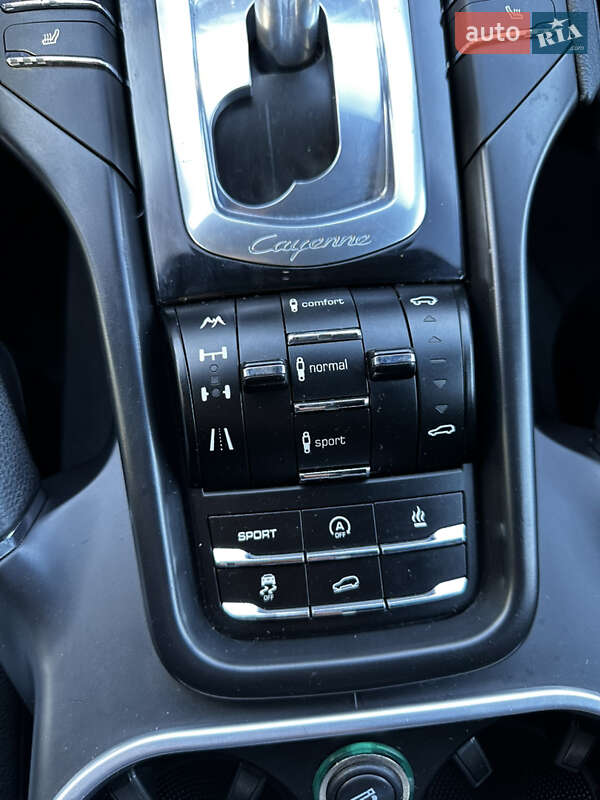 Внедорожник / Кроссовер Porsche Cayenne 2012 в Кривом Роге фото 38 Внедорожник / Кроссовер Porsche Cayenne 2012 в Кривом Роге