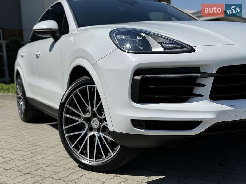 Позашляховик / Кросовер Porsche Cayenne 2019 в Стрию