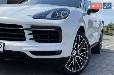 Внедорожник / Кроссовер Porsche Cayenne 2019 в 
