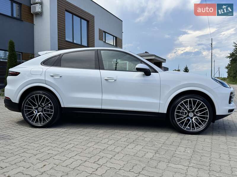 Позашляховик / Кросовер Porsche Cayenne 2019 в Стрию