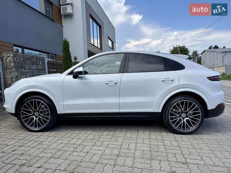 Позашляховик / Кросовер Porsche Cayenne 2019 в Стрию