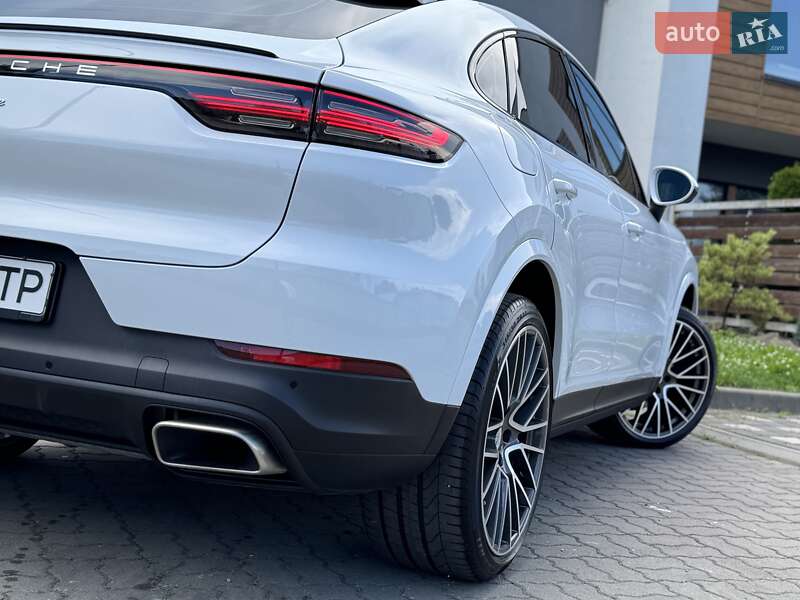 Позашляховик / Кросовер Porsche Cayenne 2019 в Стрию