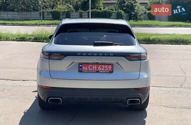 Внедорожник / Кроссовер Porsche Cayenne 2020 в 