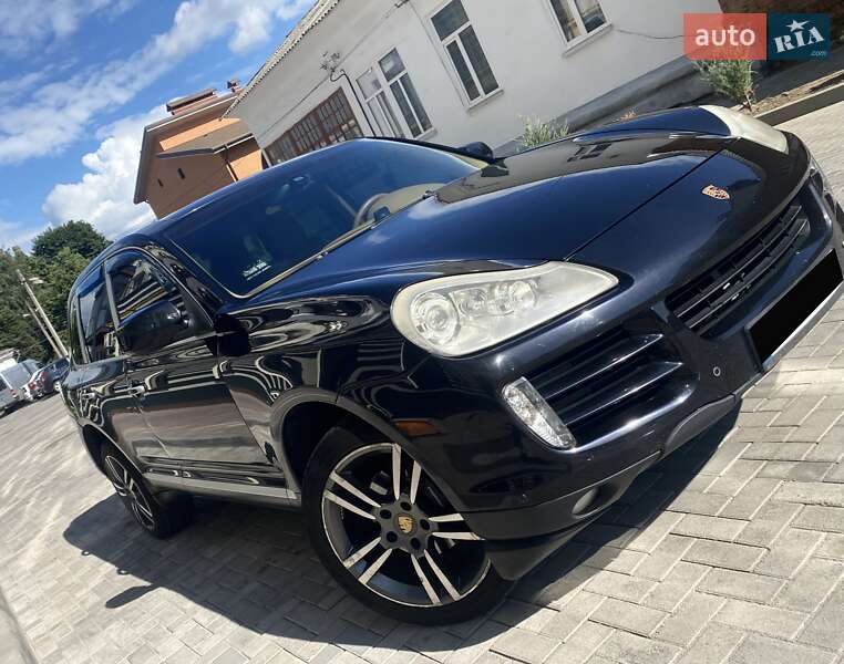 Позашляховик / Кросовер Porsche Cayenne 2008 в Ромнах