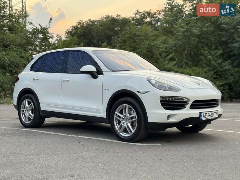 Позашляховик / Кросовер Porsche Cayenne 2013 в Дніпрі