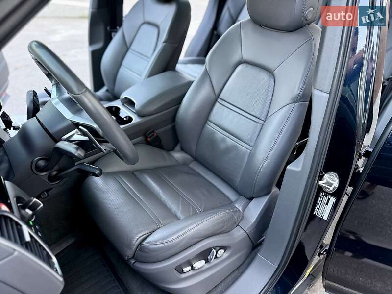 Внедорожник / Кроссовер Porsche Cayenne 2018 в Днепре