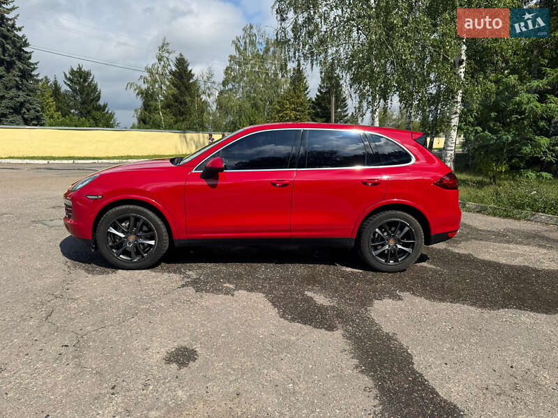 Позашляховик / Кросовер Porsche Cayenne 2013 в Харкові