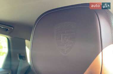 Внедорожник / Кроссовер Porsche Cayenne 2019 в 