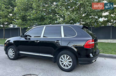 Внедорожник / Кроссовер Porsche Cayenne 2007 в 