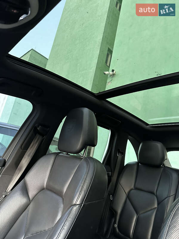 Внедорожник / Кроссовер Porsche Cayenne 2011 в Киеве