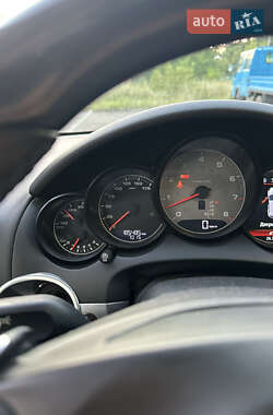 Позашляховик / Кросовер Porsche Cayenne 2011 в 