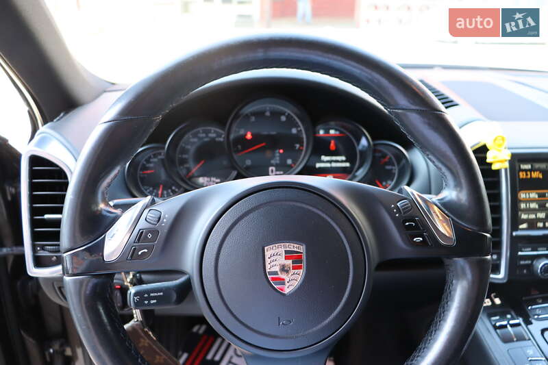 Внедорожник / Кроссовер Porsche Cayenne 2014 в Львове