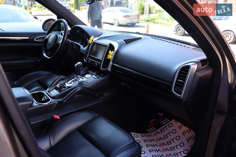 Позашляховик / Кросовер Porsche Cayenne 2014 в Львові фото 45 Позашляховик / Кросовер Porsche Cayenne 2014 в Львові