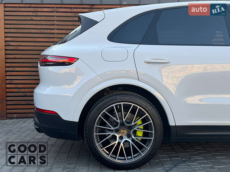 Внедорожник / Кроссовер Porsche Cayenne 2020 в Одессе