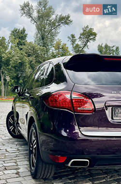 Внедорожник / Кроссовер Porsche Cayenne 2012 в 