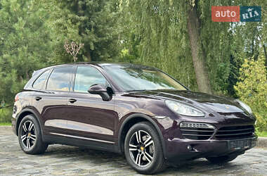 Внедорожник / Кроссовер Porsche Cayenne 2012 в 