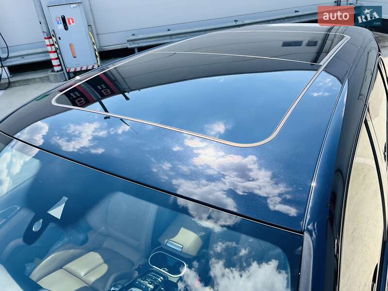 Внедорожник / Кроссовер Porsche Cayenne 2015 в Киеве