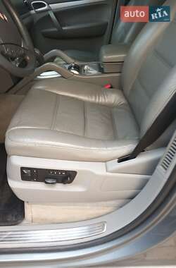 Внедорожник / Кроссовер Porsche Cayenne 2004 в 