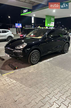 Позашляховик / Кросовер Porsche Cayenne 2013 в Харкові