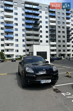 Внедорожник / Кроссовер Porsche Cayenne 2013 в 
