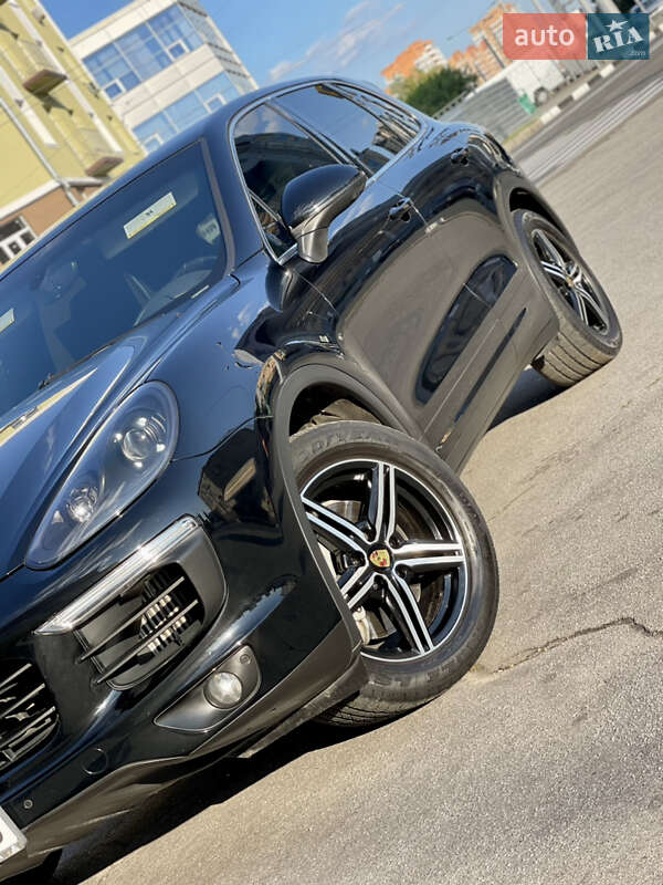Внедорожник / Кроссовер Porsche Cayenne 2016 в Харькове фото 4 Внедорожник / Кроссовер Porsche Cayenne 2016 в Харькове
