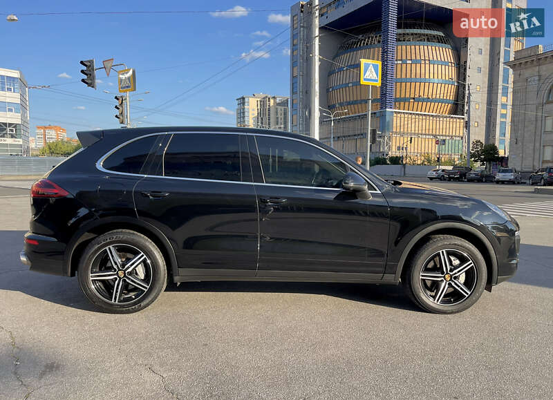 Внедорожник / Кроссовер Porsche Cayenne 2016 в Харькове фото 22 Внедорожник / Кроссовер Porsche Cayenne 2016 в Харькове