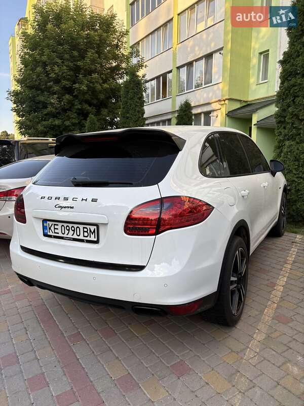 Внедорожник / Кроссовер Porsche Cayenne 2012 в Хмельницком