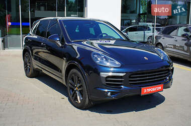 Внедорожник / Кроссовер Porsche Cayenne 2015 в Житомире