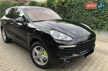 Внедорожник / Кроссовер Porsche Cayenne 2015 в 