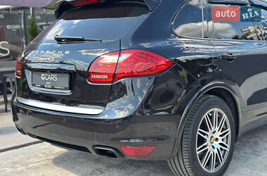 Внедорожник / Кроссовер Porsche Cayenne 2011 в 