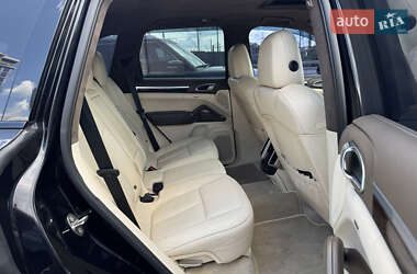 Внедорожник / Кроссовер Porsche Cayenne 2011 в 