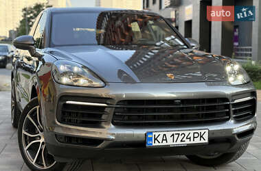 Внедорожник / Кроссовер Porsche Cayenne 2019 в 