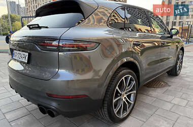 Внедорожник / Кроссовер Porsche Cayenne 2019 в 