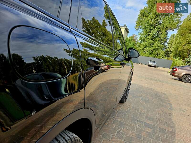 Внедорожник / Кроссовер Porsche Cayenne 2013 в Полтаве