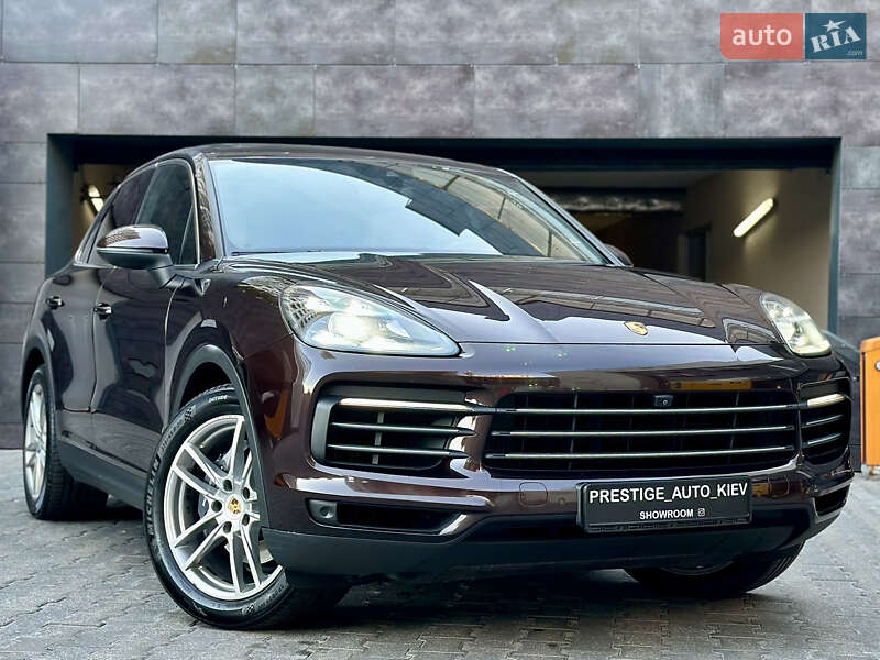 Внедорожник / Кроссовер Porsche Cayenne 2018 в 