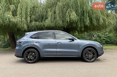 Внедорожник / Кроссовер Porsche Cayenne 2019 в 