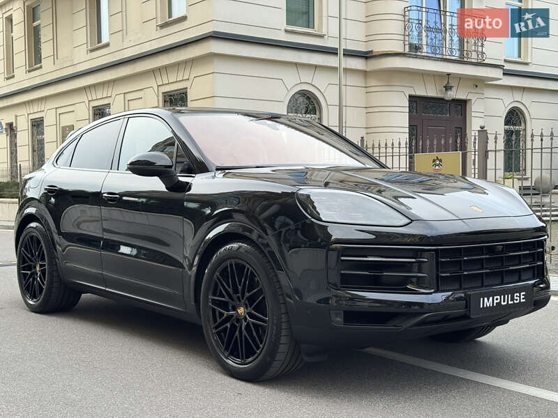 Внедорожник / Кроссовер Porsche Cayenne 2023 в Киеве