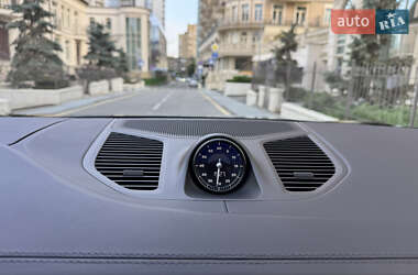 Внедорожник / Кроссовер Porsche Cayenne 2023 в 