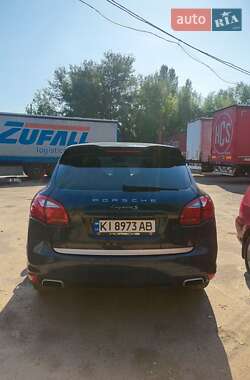 Внедорожник / Кроссовер Porsche Cayenne 2013 в 