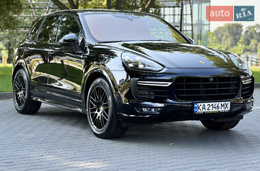 Позашляховик / Кросовер Porsche Cayenne 2017 в Києві
