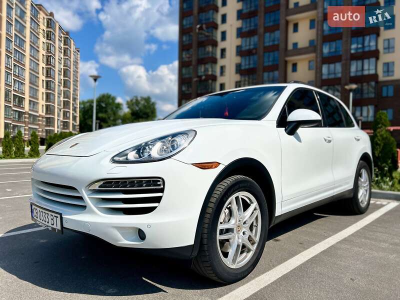 Позашляховик / Кросовер Porsche Cayenne 2013 в Києві