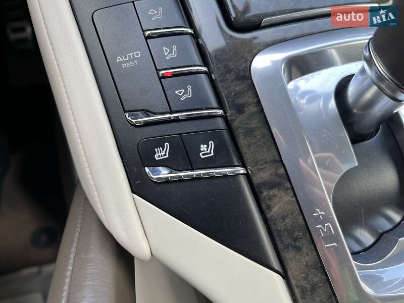 Позашляховик / Кросовер Porsche Cayenne 2011 в Харкові